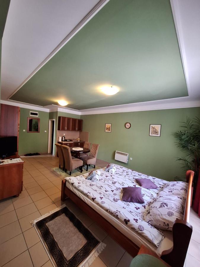 Guest House Villa Lord Novi Sad Dış mekan fotoğraf